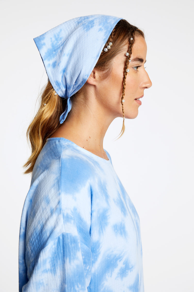 R/H Studio Mini Scarf in the color Sky Blue.